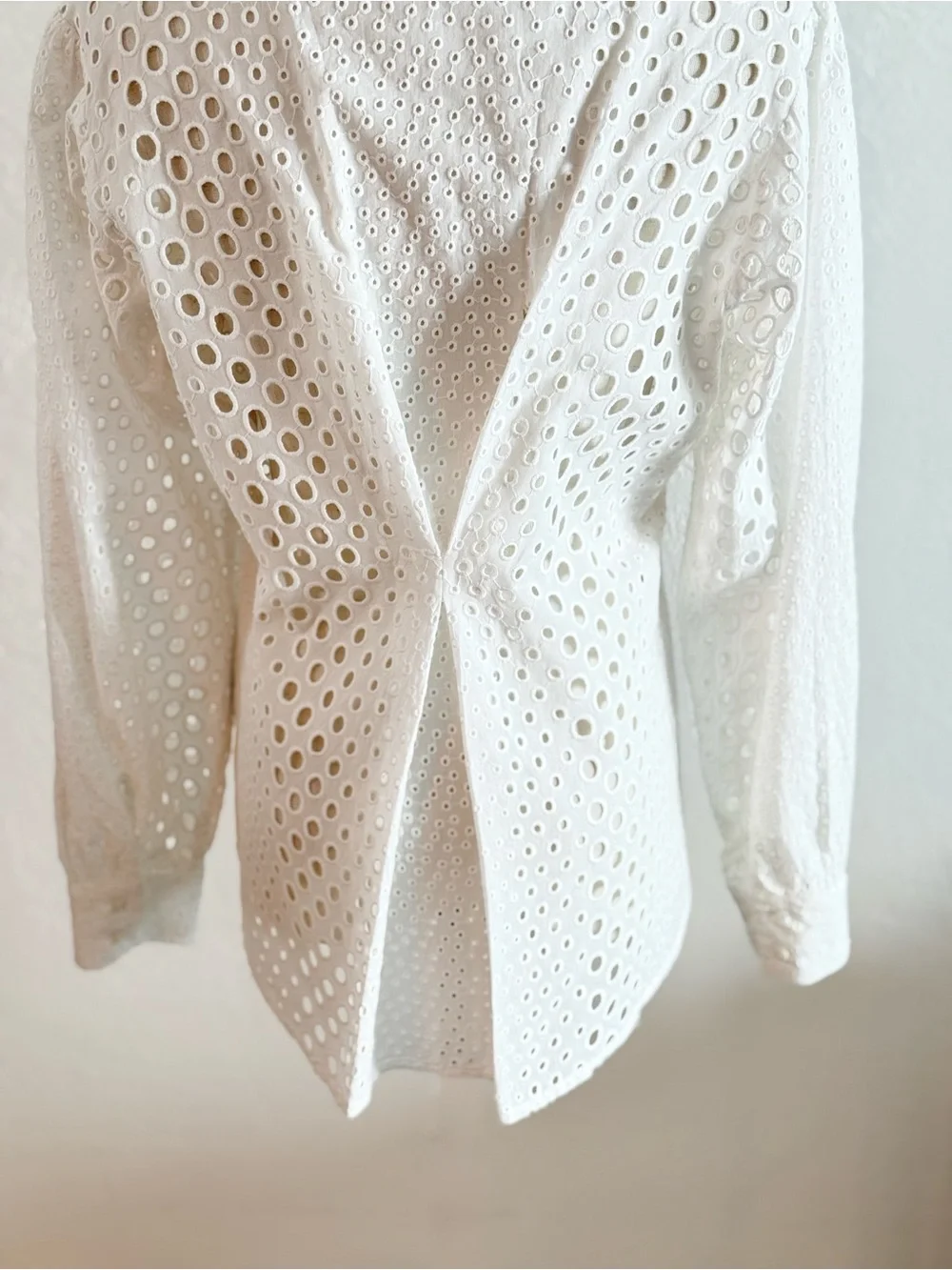 Nicole Miller Artelier White Pleated Puff Sleeve Eyelet Blouse M Cotton Boho - Picture 4 of 15